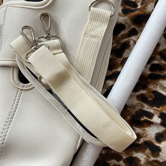 Brand New Stanley 40 oz Cup Accessory Water Bottle Holder Strap Neoprene Sleeve - Picture 12 of 16